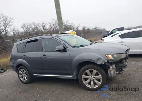 2010 Mitsubishi Outlander Xls z USA, uszkodzony, nr VIN JA4JS4AX4AZ002472